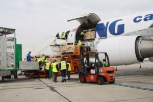 avion-aeroport-cargo-timisoara